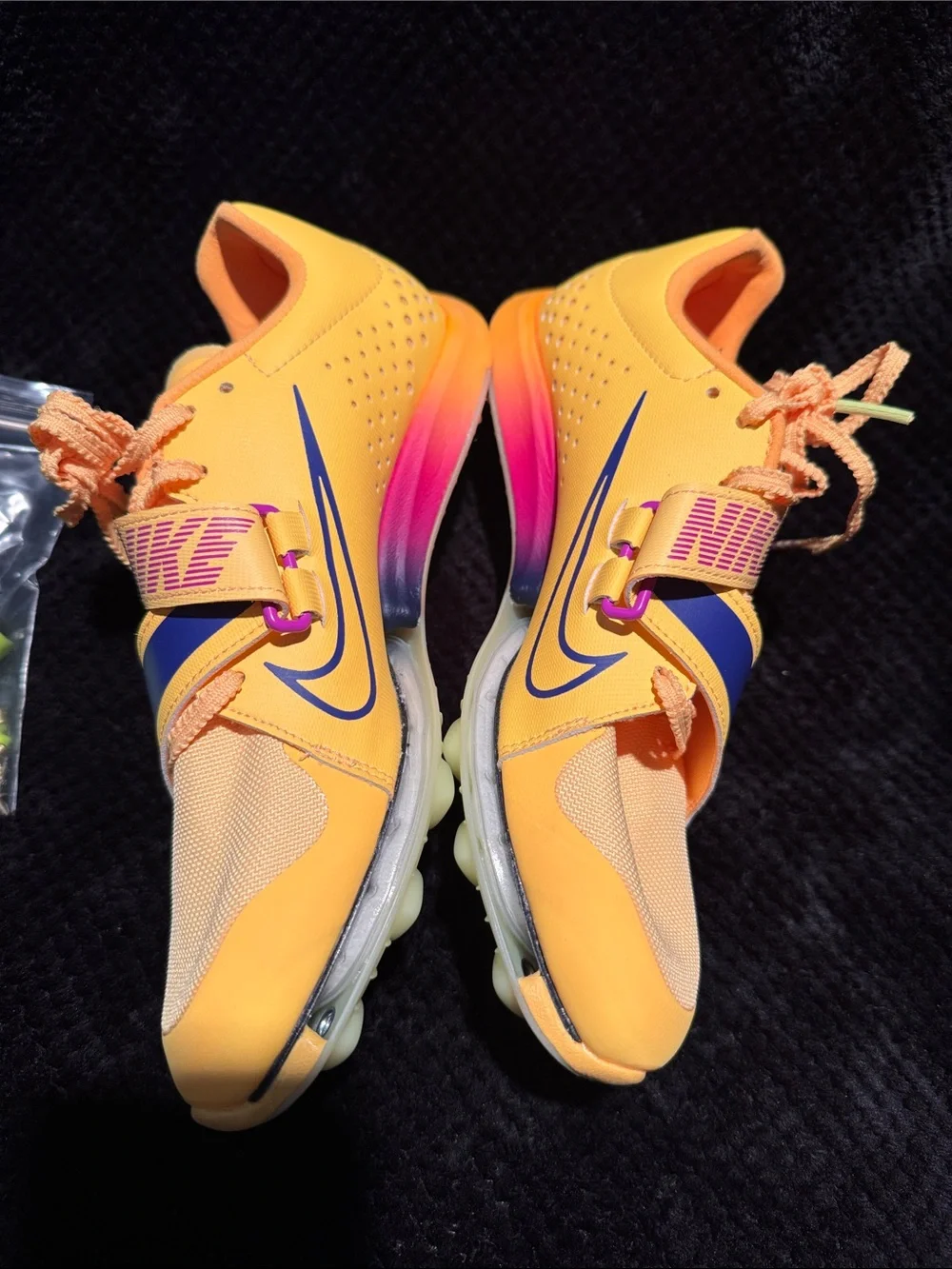 Nike Men’s Orange Long Jump Cleats with Purple Swoosh FZ9326-800 size 6 NWOB